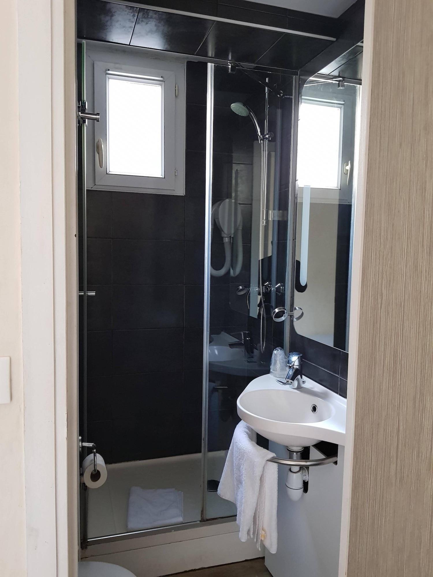 Hotel D'Anjou Levallois-Perret Luaran gambar