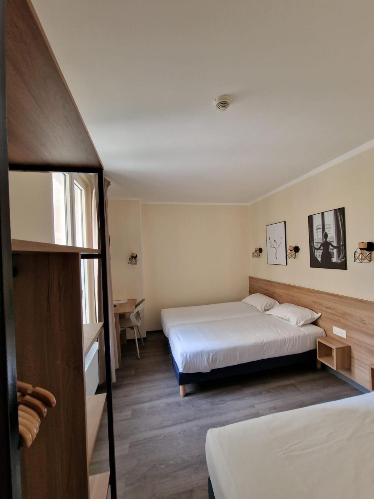Hotel D'Anjou Levallois-Perret Luaran gambar