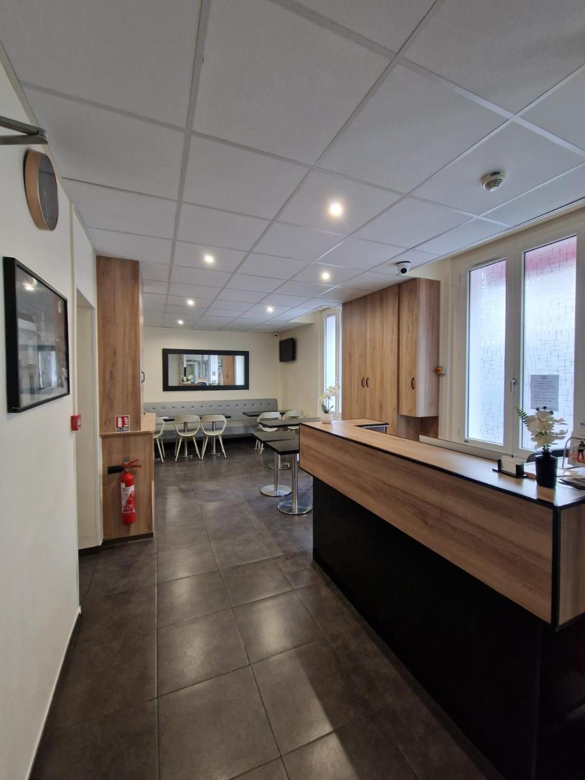 Hotel D'Anjou Levallois-Perret Luaran gambar