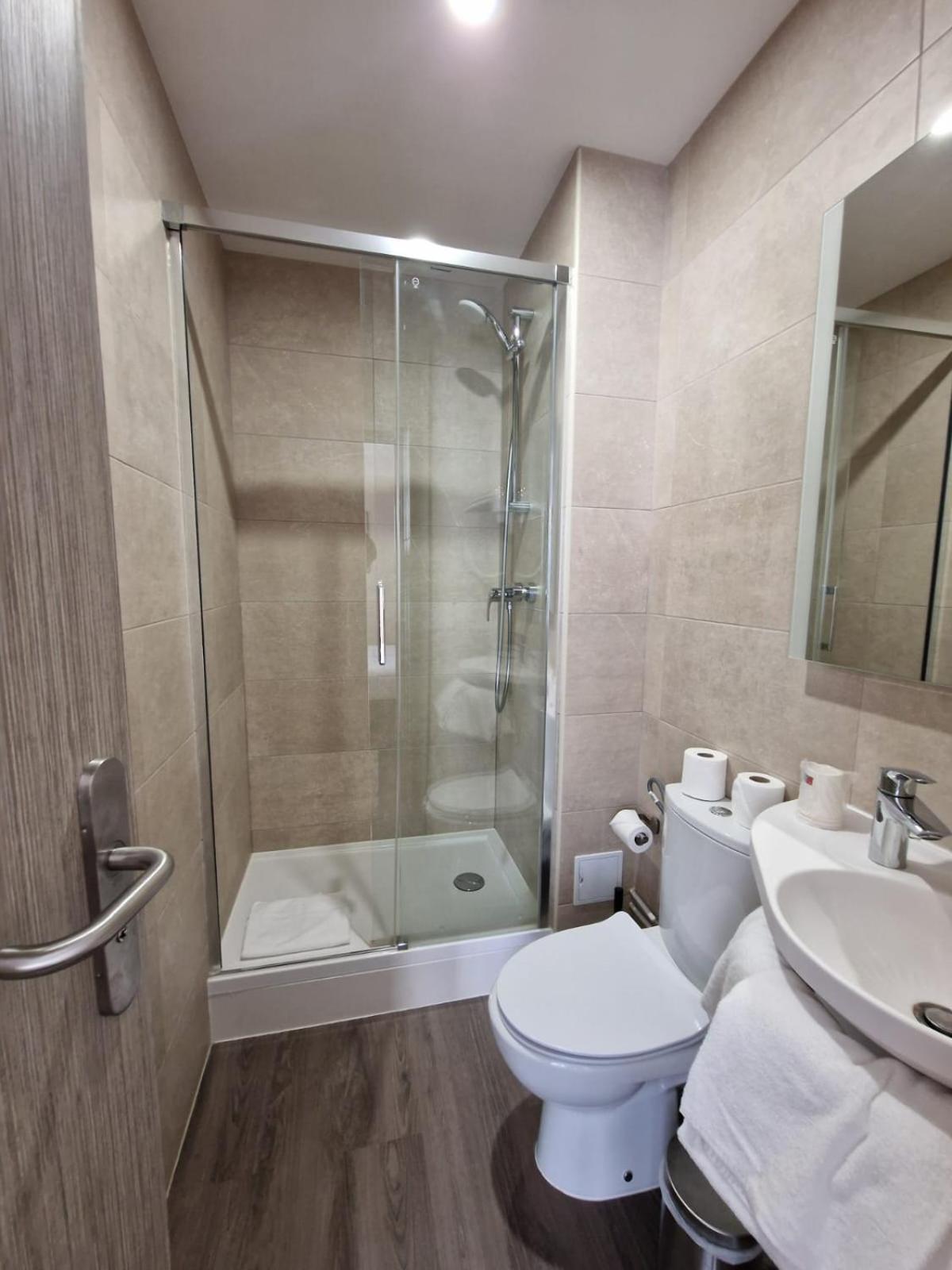 Hotel D'Anjou Levallois-Perret Luaran gambar