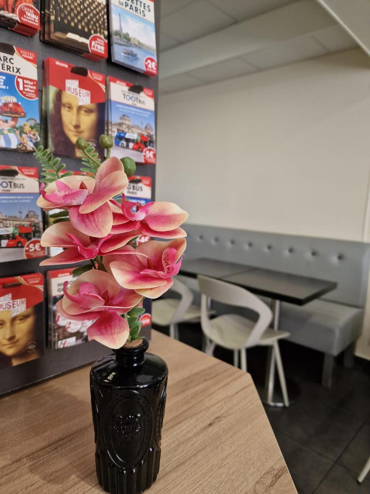Hotel D'Anjou Levallois-Perret Luaran gambar